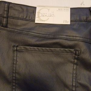 Faux leather jeans low rise sz 18. NWT....never worn